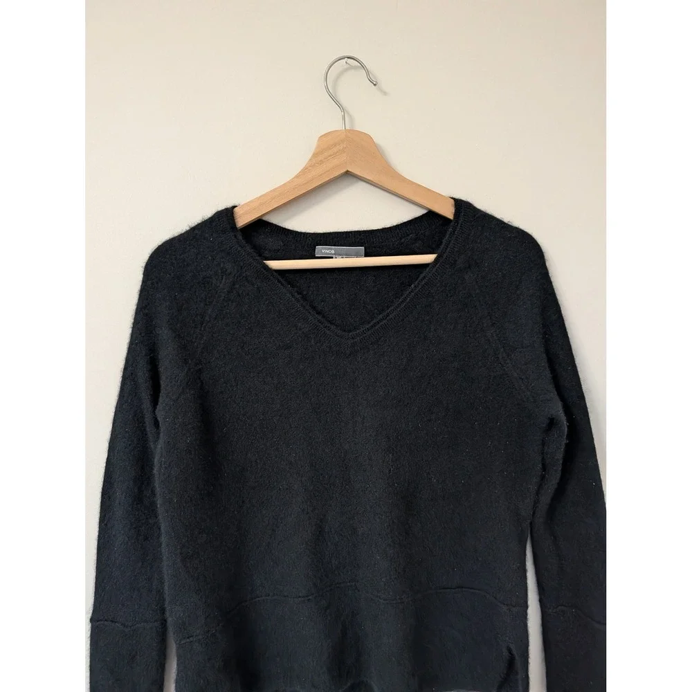 Vince Black 100%‎ Cashmere V-Neck Raglan Sweater Side Slit XS